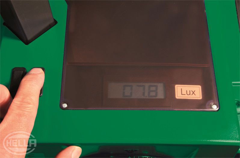 Photoelectric light measuring device (luxmeter)