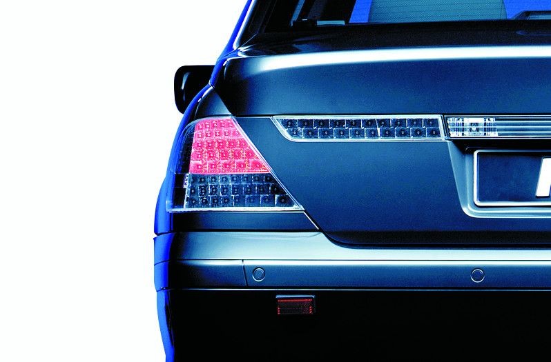 Adaptives Signal-System: Rücklicht BMW Bremslicht