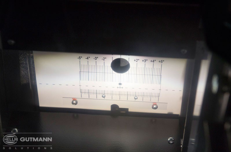 Lamp setting on a BMW 530d: high beam test (SEG V) Figure 2