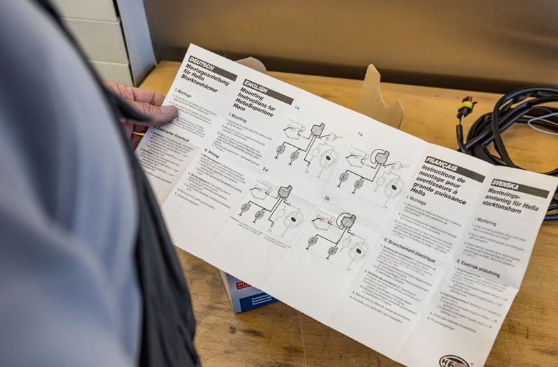 Replacing the horn: installation instructions