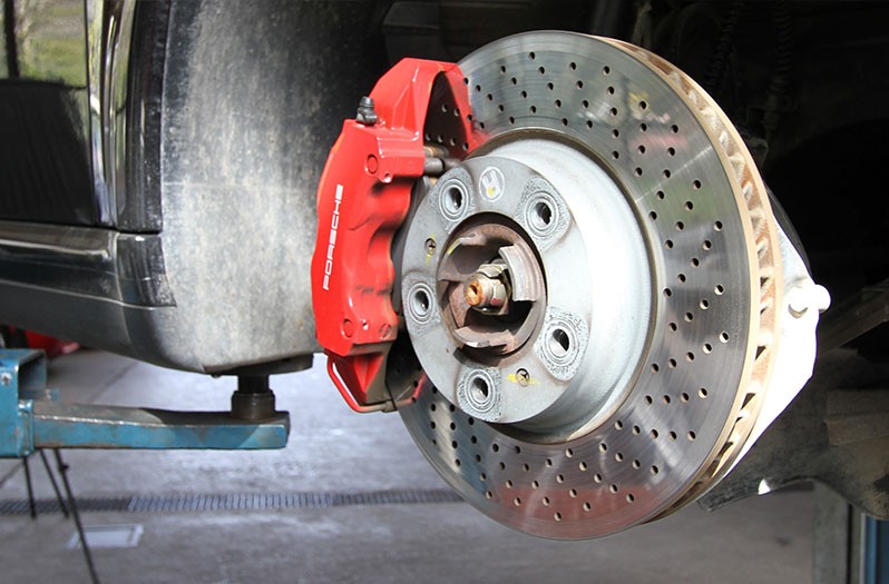 Brake technology with innovative friction linings prevents particulate matter. 