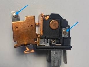 Example of thermal overload of relay contact