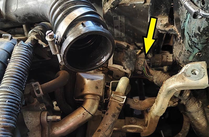 Subaru Forester central connector in engine compartment