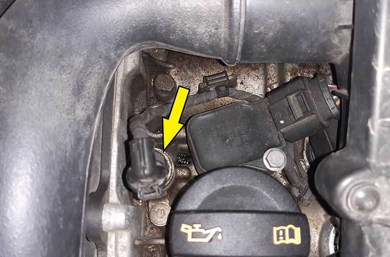 VW Up, Seat Mii, Skoda Citigo - the area of the 1.0 MPI oil pressure valve - image